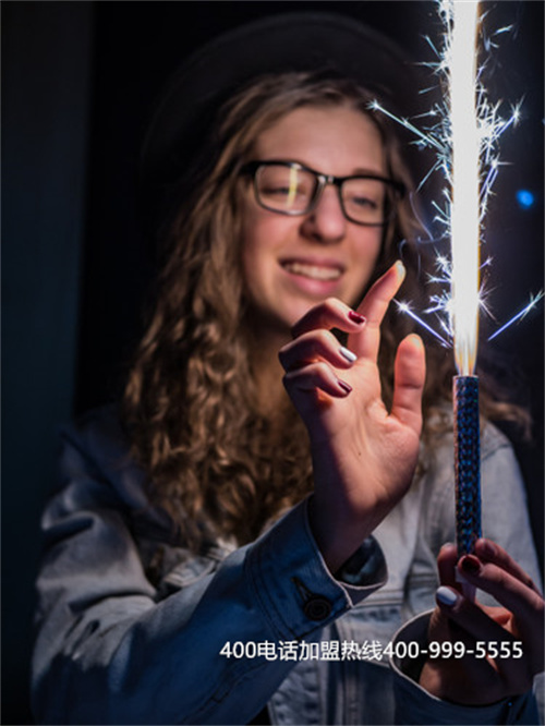 (免費申請400企業電話)(400電話辦理怎樣更方便省事,選擇代理服務商會更好)