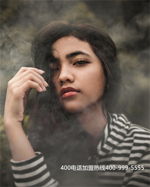 (400電話辦理時(shí)套餐的選擇要注意性價(jià)比)(400電話辦理有哪些優(yōu)勢(shì),什么樣的套餐更劃算?)