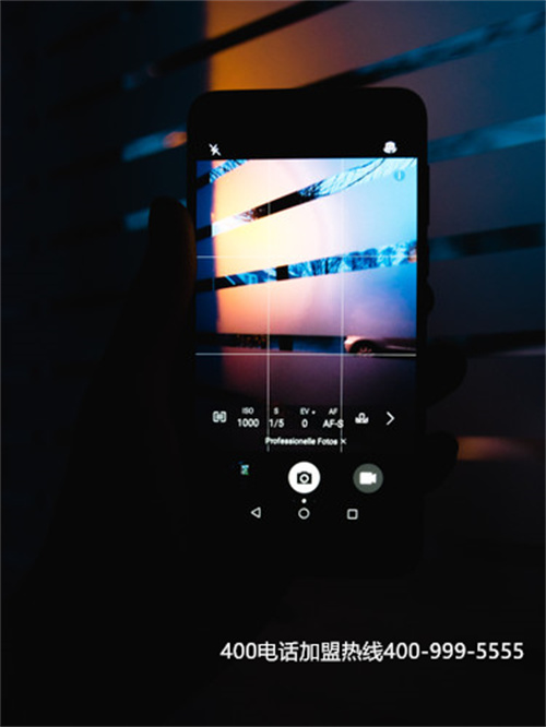 (400客服電話多少)(服務(wù)行業(yè)開通400電話,業(yè)務(wù)量更多)